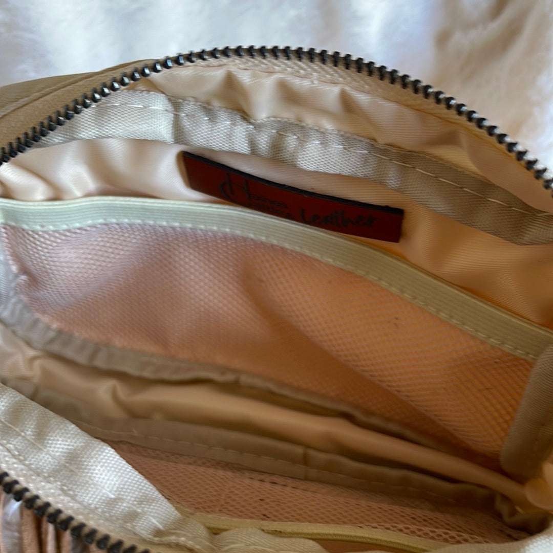 Belt bag w/ fringe