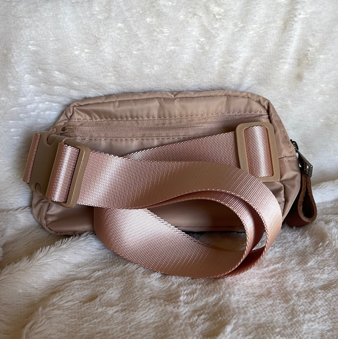 Chicken belt bag